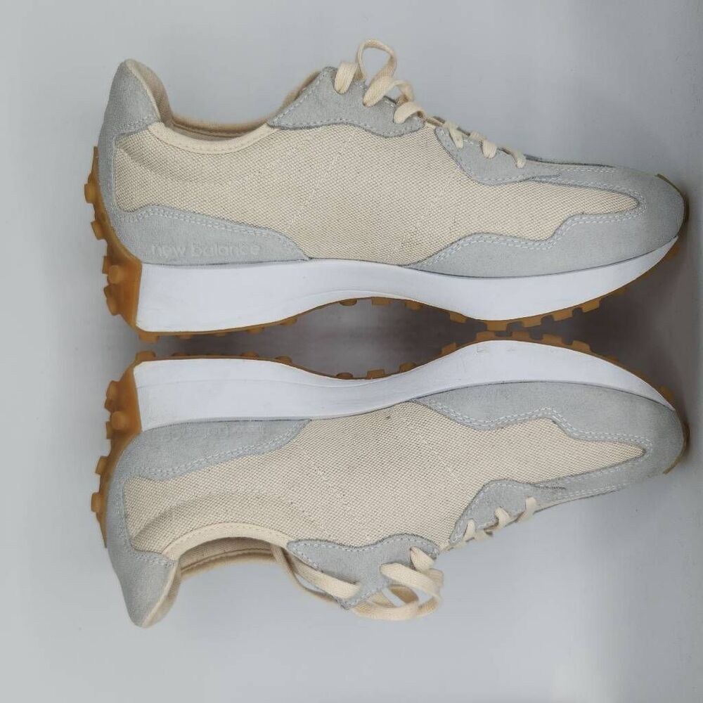 New Balance Women’s 327 Nimbus Cloud Beige Suede Sneakers Gum Sole Size 12 - Picture 5 of 9